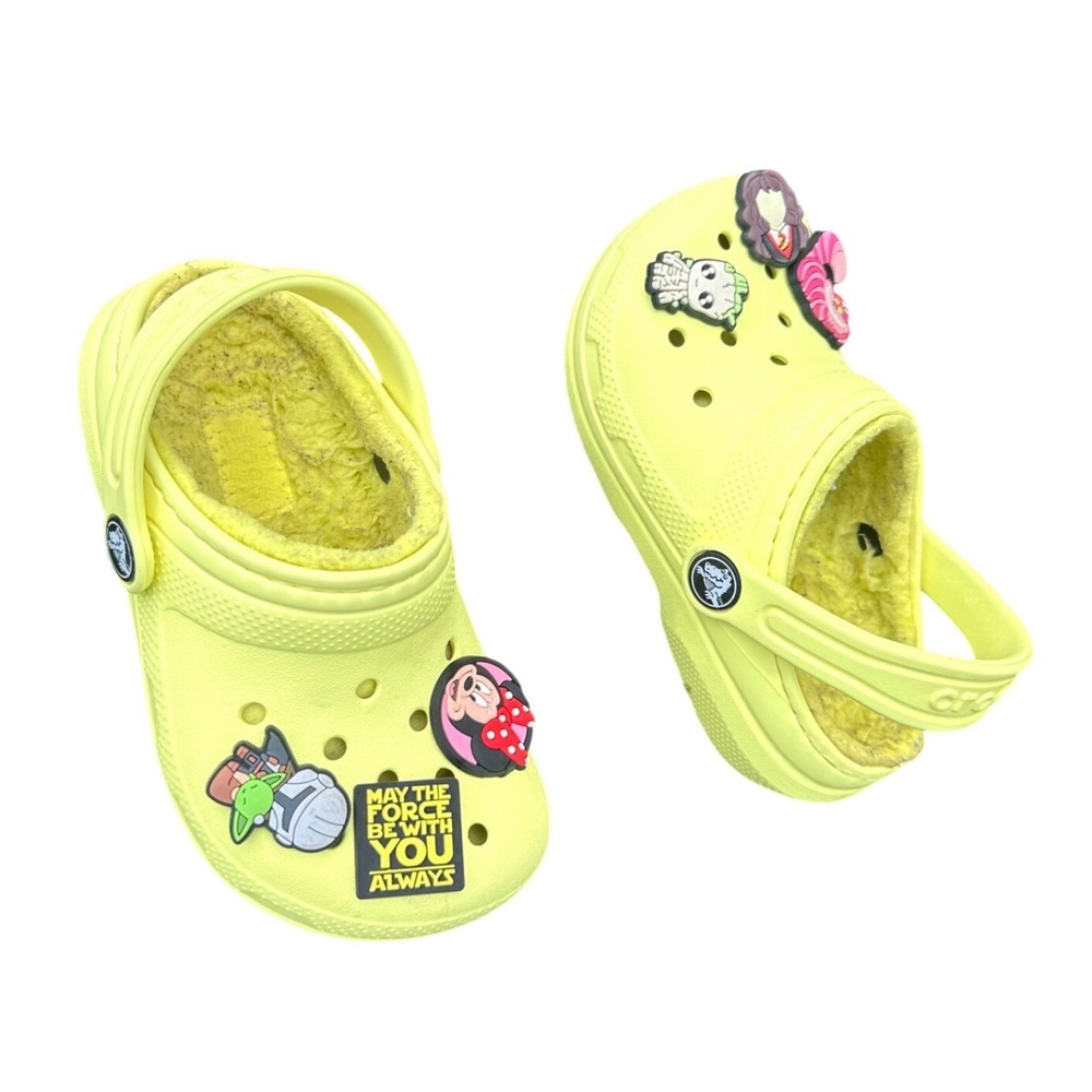 Crocs Kids Classic Lined Crocs With Charms Toddler Size 9 Yellow Shoes